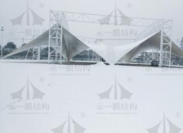 關于冬日膜結(jié)構遇上積雪產(chǎn)生的危害